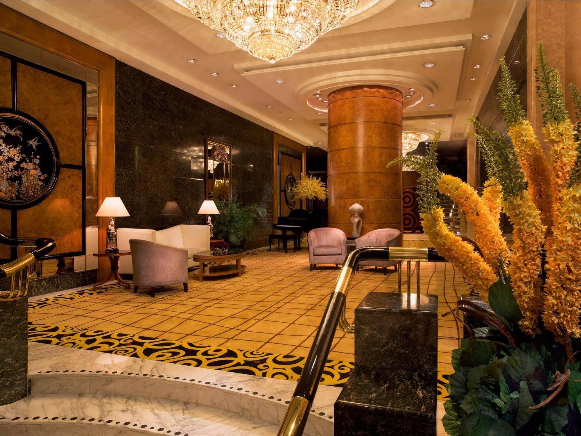 The Royal Pacific Hotel & Towers Hongkong Exterior foto